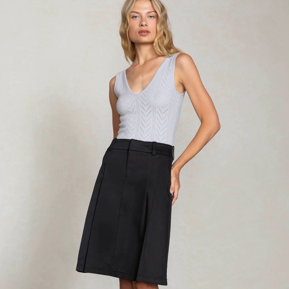 🔥FINAL PRICE! 🔥ALEXIA POINTELLE V-NECK TANK! NEW WITHOUT TAGS! STUNNING! SOFT!! - Picture 4 of 7